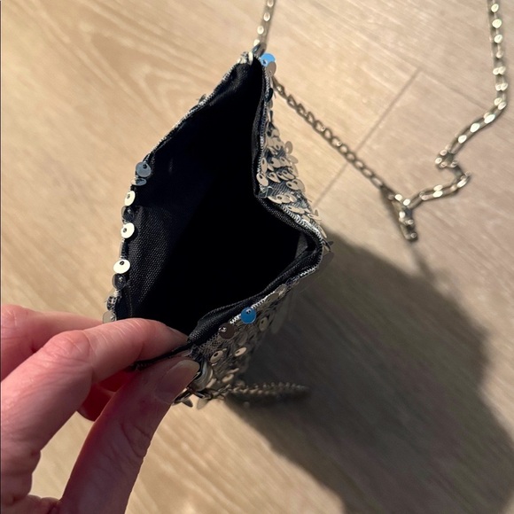 Silver Sequin Chain Strap Mini Pouch Bag NEW 🏷️ - Picture 9 of 11